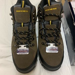 NEW Sketchers Relment-Pelmo. Wide fit